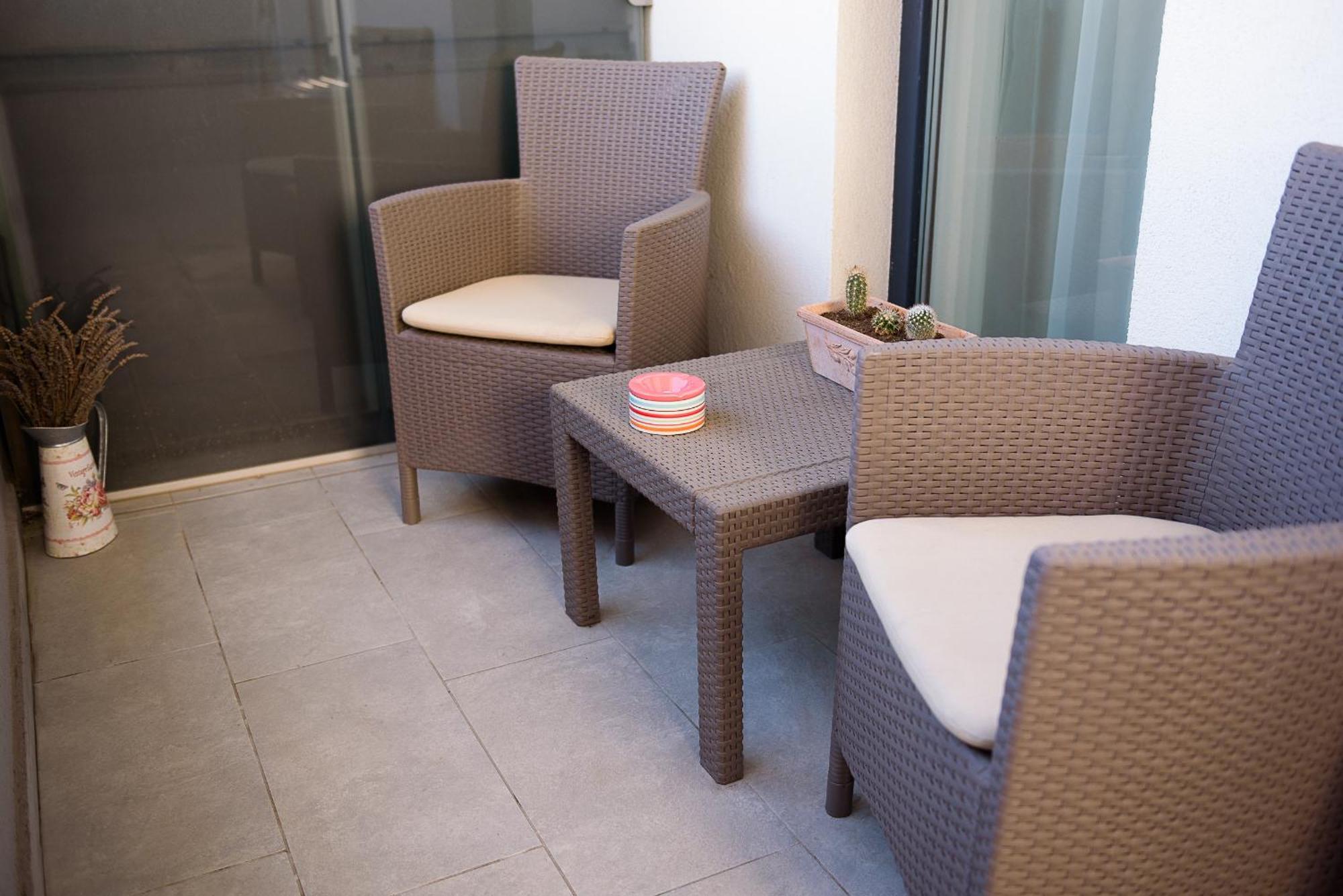 La Vie Est Belle Apartment บูคาเรสต์ ภายนอก รูปภาพ